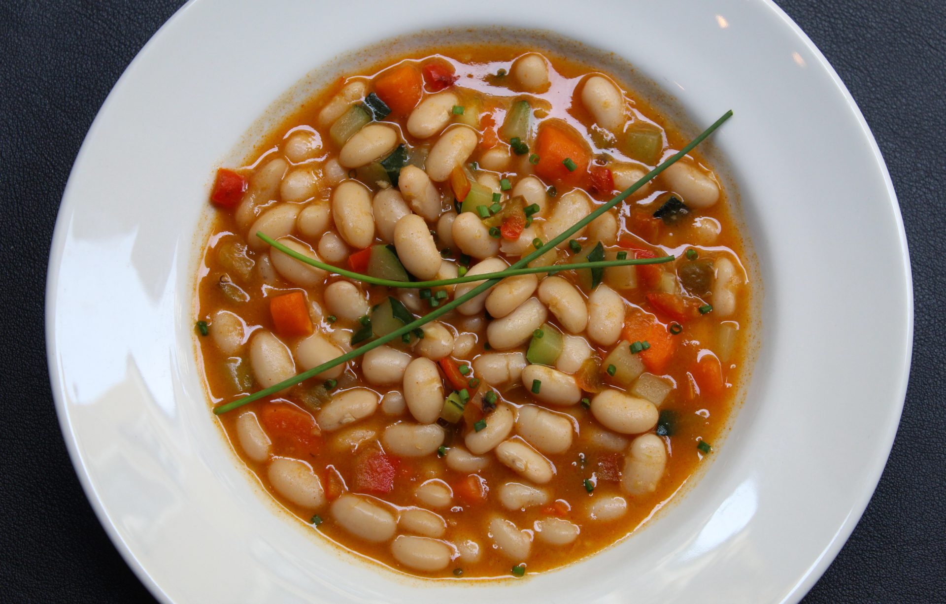 Judias blancas guisadas con verduras