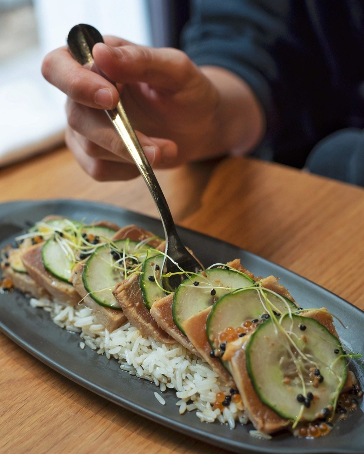TATAKI_DE_ATÚN_DIURNO